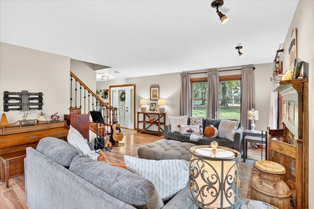 178 N Applebury Place, Nixa, MO 65714