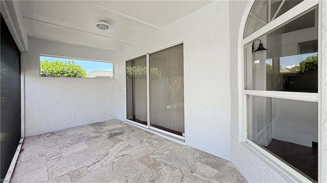 27 NE 20th PL, Cape Coral, FL 33909