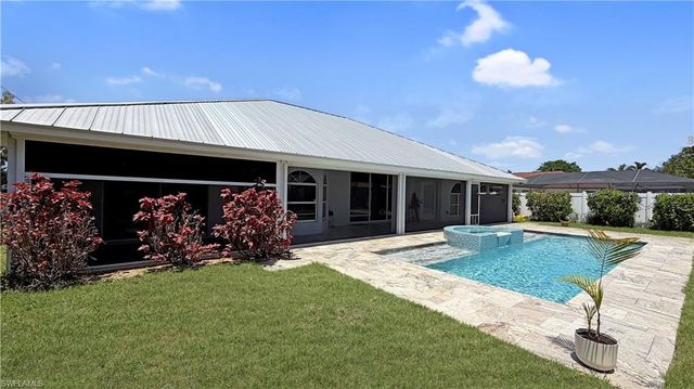 27 NE 20th PL, Cape Coral, FL 33909