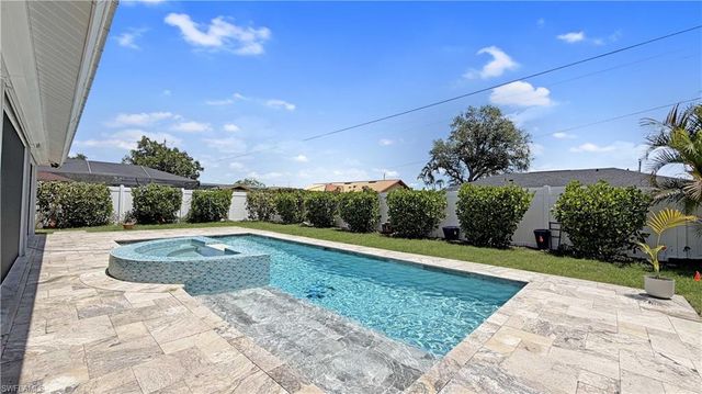 27 NE 20th PL, Cape Coral, FL 33909