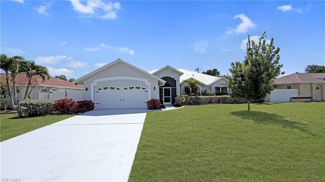 27 NE 20th PL, Cape Coral, FL 33909