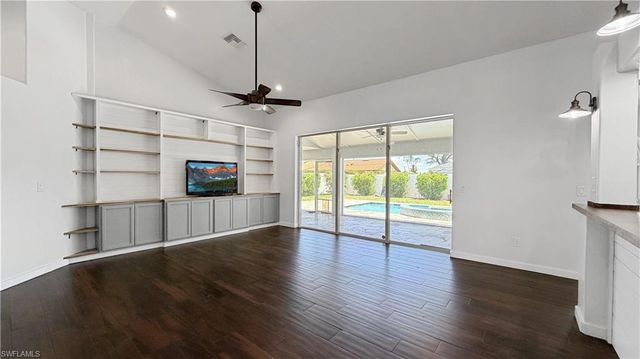 27 NE 20th PL, Cape Coral, FL 33909