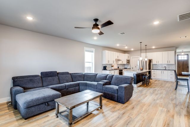 3644 William Court, Midlothian, TX 76065