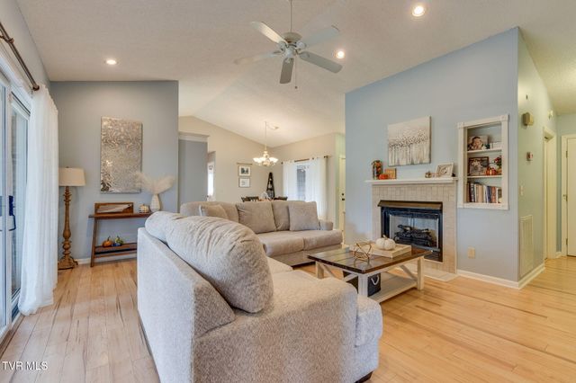 4682 Old Stage Road, Kingsport, TN 37664