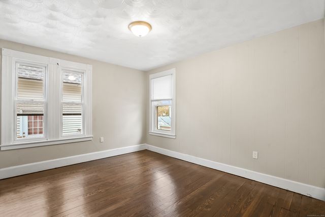 587 Third Avenue, West Haven, CT 06516