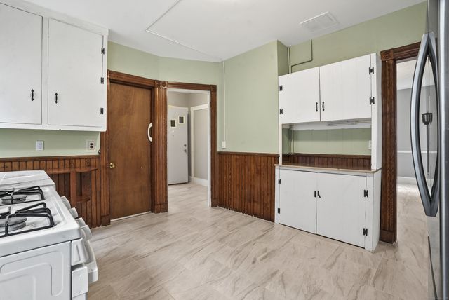 587 Third Avenue, West Haven, CT 06516