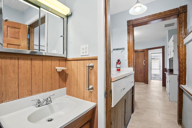 587 Third Avenue, West Haven, CT 06516