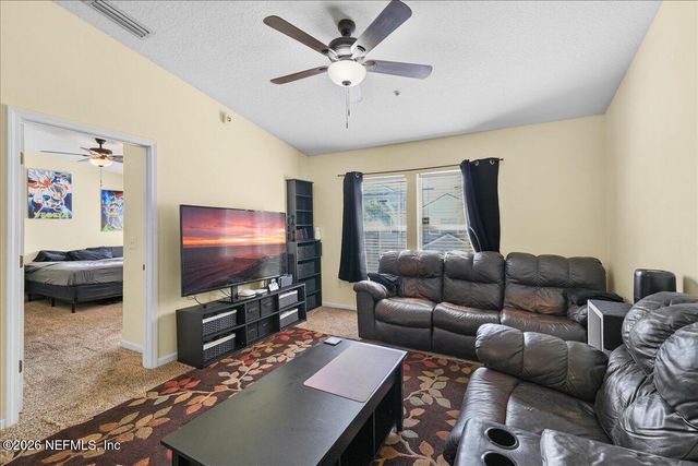 7068 DEER LODGE Circle 107, Jacksonville, FL 32256