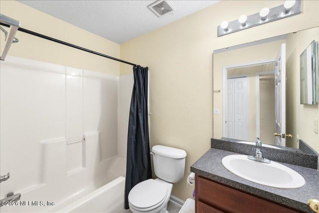 7068 DEER LODGE Circle 107, Jacksonville, FL 32256