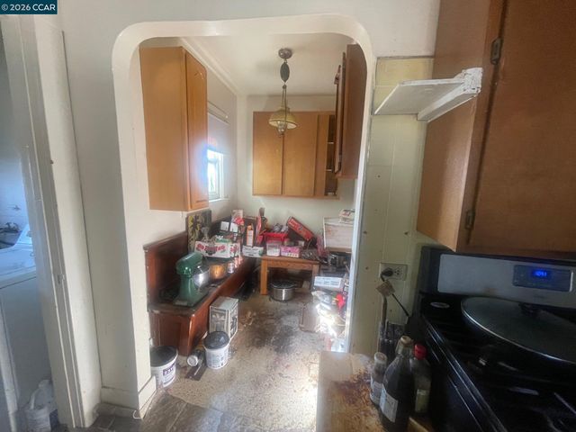 1332 103Rd Ave, Oakland, CA 94603