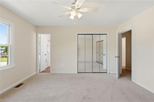 29 Sandy Lake DR, Hampton, VA 23666