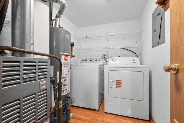 10404 S Keating Avenue 2B, Oak Lawn, IL 60453