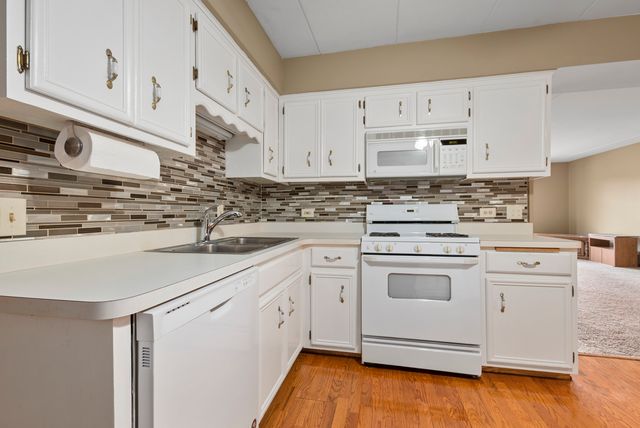 10404 S Keating Avenue 2B, Oak Lawn, IL 60453