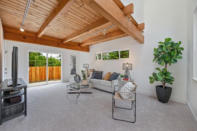 106 Ben Ezra Ave, Roseville, CA 95678