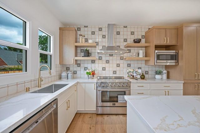 106 Ben Ezra Ave, Roseville, CA 95678