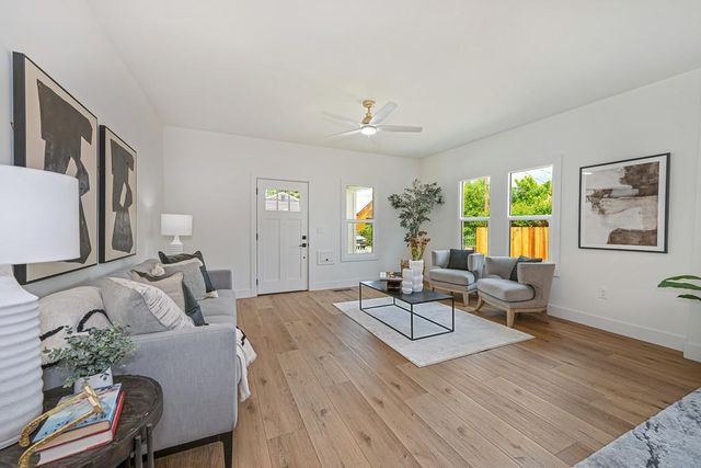 106 Ben Ezra Ave, Roseville, CA 95678
