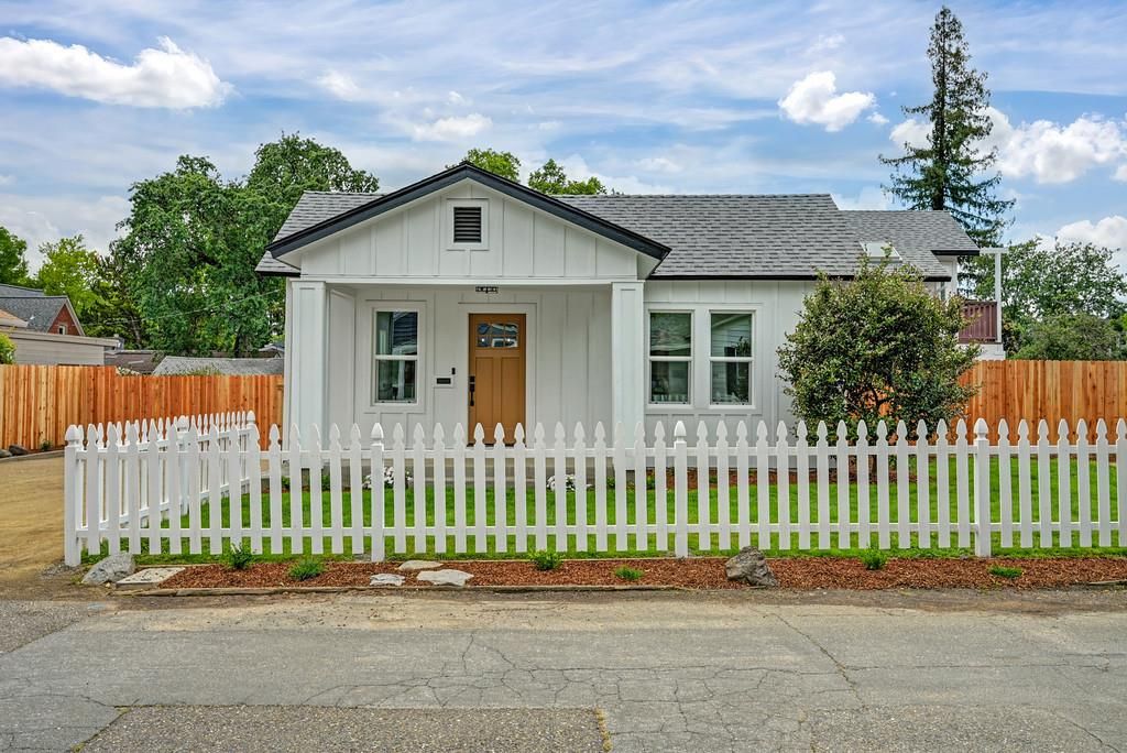 106 Ben Ezra Ave, Roseville, CA 95678