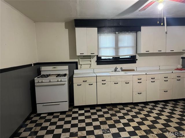 3206 Amherst Avenue, Collinsville, IL 62234