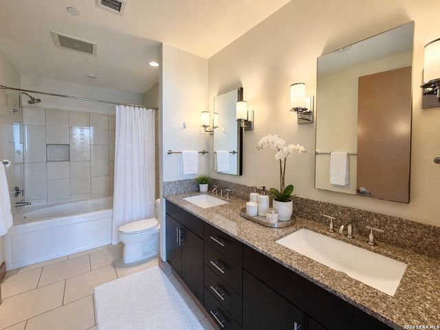 610 E Market St Unit 2606, San Antonio, TX 78205