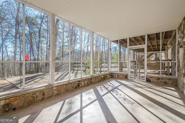 34 Johnston Row NW, Cartersville, GA 30121