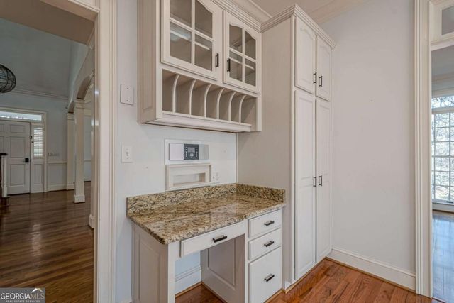 34 Johnston Row NW, Cartersville, GA 30121