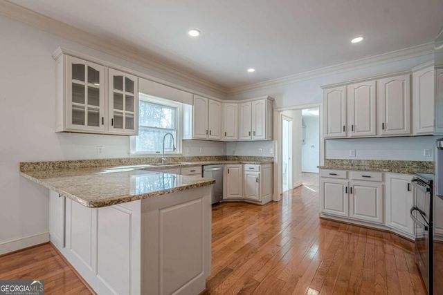 34 Johnston Row NW, Cartersville, GA 30121