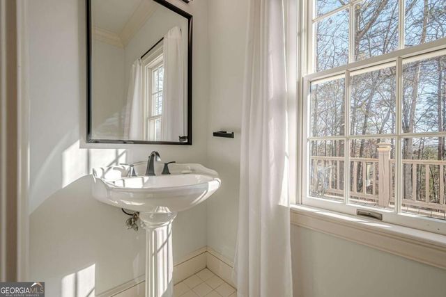 34 Johnston Row NW, Cartersville, GA 30121