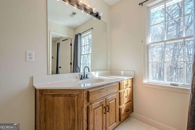 34 Johnston Row NW, Cartersville, GA 30121