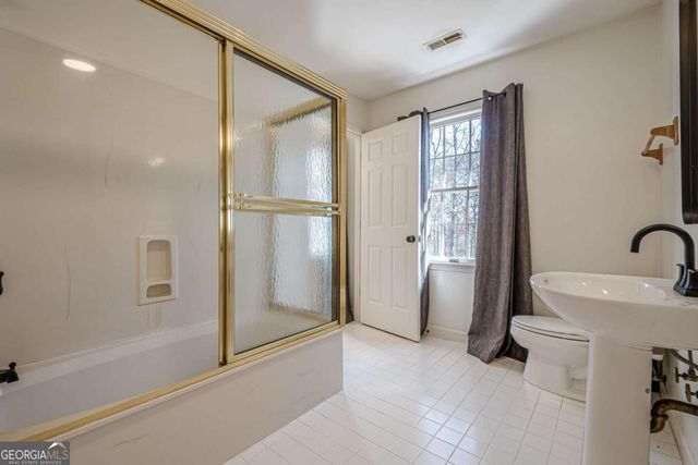 34 Johnston Row NW, Cartersville, GA 30121