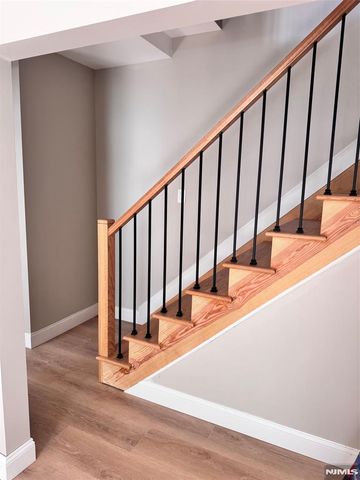 72 Chestnut Street 2R, Montclair, NJ 07042