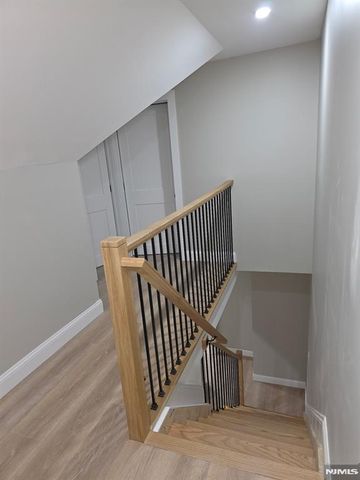 72 Chestnut Street 2R, Montclair, NJ 07042
