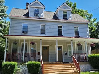 72 Chestnut Street 2R, Montclair, NJ 07042