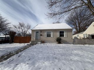 4216 Syracuse Street, Dearborn Heights, MI 48125