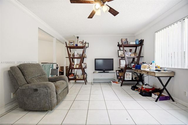 841 SW 55th Ave, Margate, FL 33068