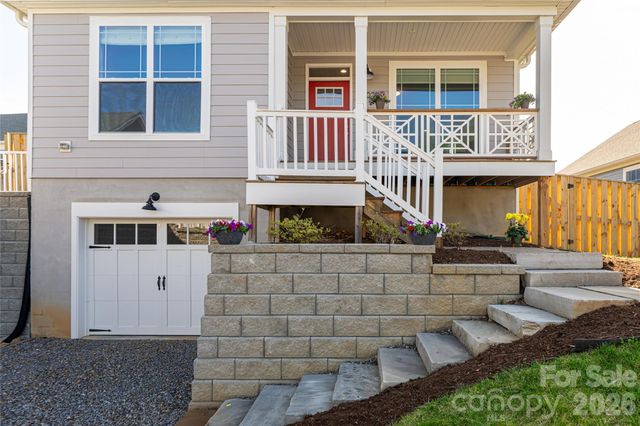 1022 Padgett Place, Black Mountain, NC 28711