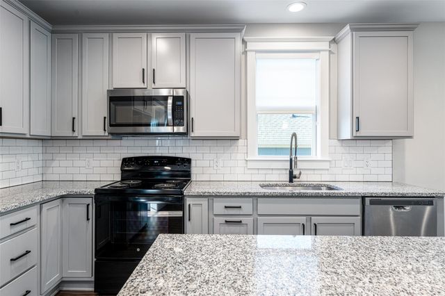 1022 Padgett Place, Black Mountain, NC 28711