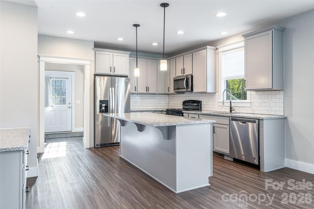 1022 Padgett Place, Black Mountain, NC 28711