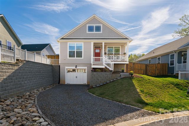 1022 Padgett Place, Black Mountain, NC 28711