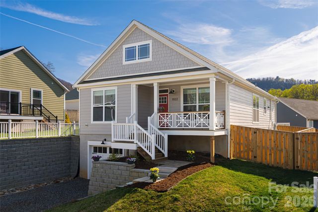 1022 Padgett Place, Black Mountain, NC 28711