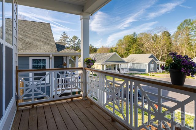 1022 Padgett Place, Black Mountain, NC 28711