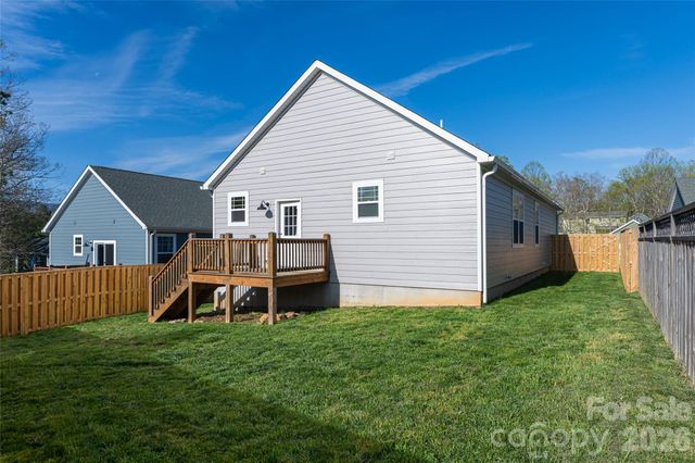 1022 Padgett Place, Black Mountain, NC 28711
