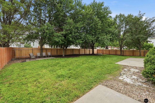 6824 S 51st Street, Lincoln, NE 68516