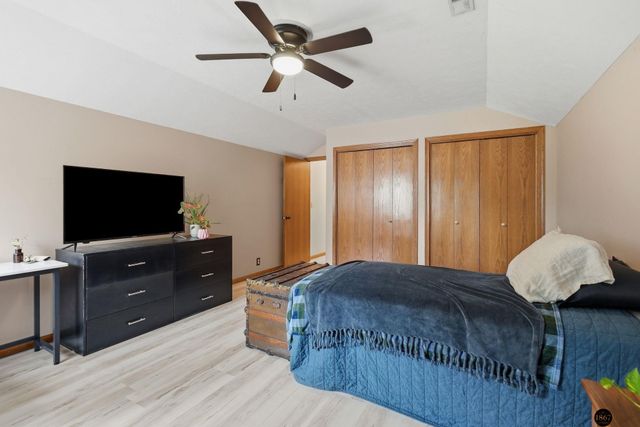 6824 S 51st Street, Lincoln, NE 68516