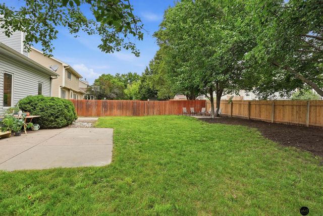 6824 S 51st Street, Lincoln, NE 68516