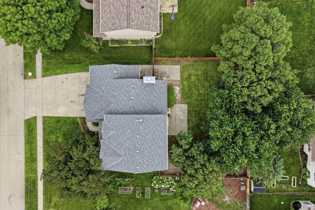 6824 S 51st Street, Lincoln, NE 68516