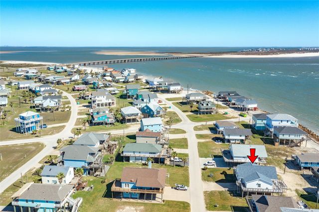 12922 Jolly Roger Dr, Freeport, TX 77541