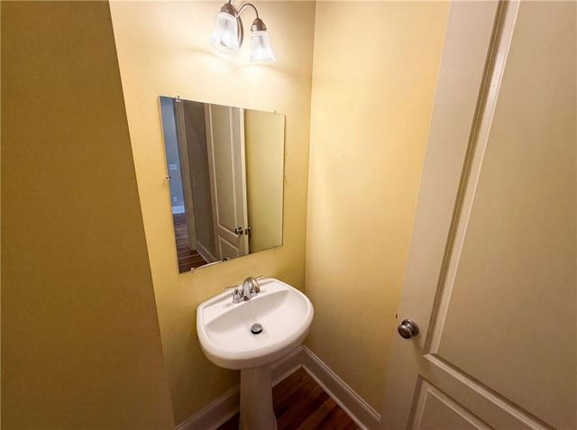 2370 Crescent Park Court 5, Atlanta, GA 30339