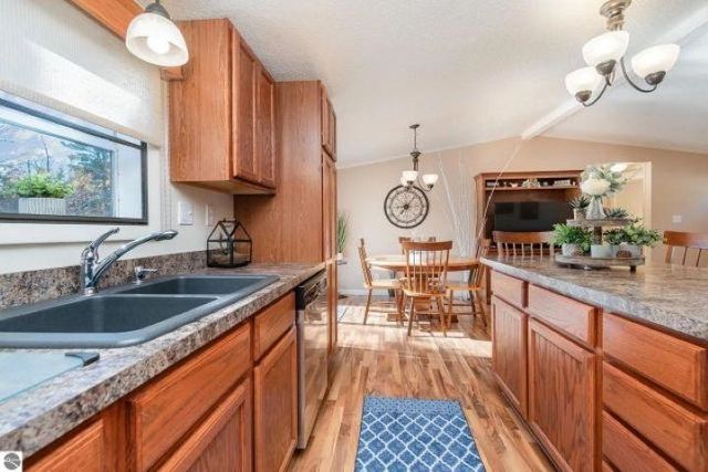 6525 Shellenbarger Road, Hale, MI 48739