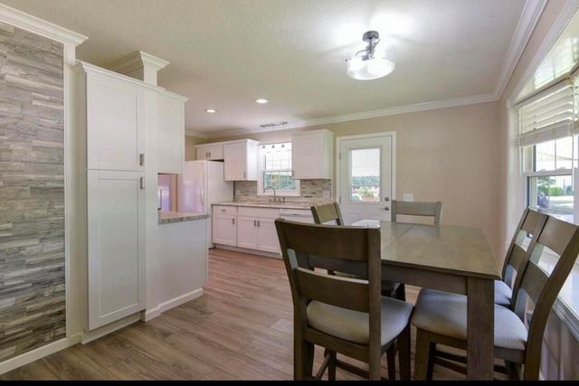 615 Main Street, Crane, MO 65633