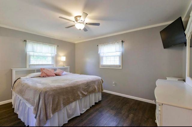 615 Main Street, Crane, MO 65633